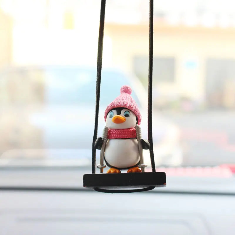 Colgante de coche con pingüino y trineo oscilante